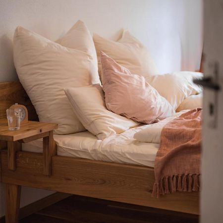 Gehobenes Ambiente In Historischer Wohnung Walting Kültér fotó