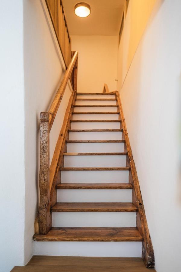 Gehobenes Ambiente In Historischer Wohnung Walting Kültér fotó