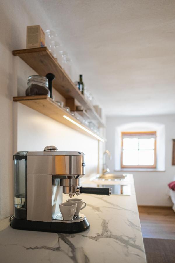 Gehobenes Ambiente In Historischer Wohnung Walting Kültér fotó